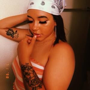 Meet your Posher, Amber